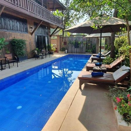 Three Little Birds Hotell Siem Reap Exteriör bild