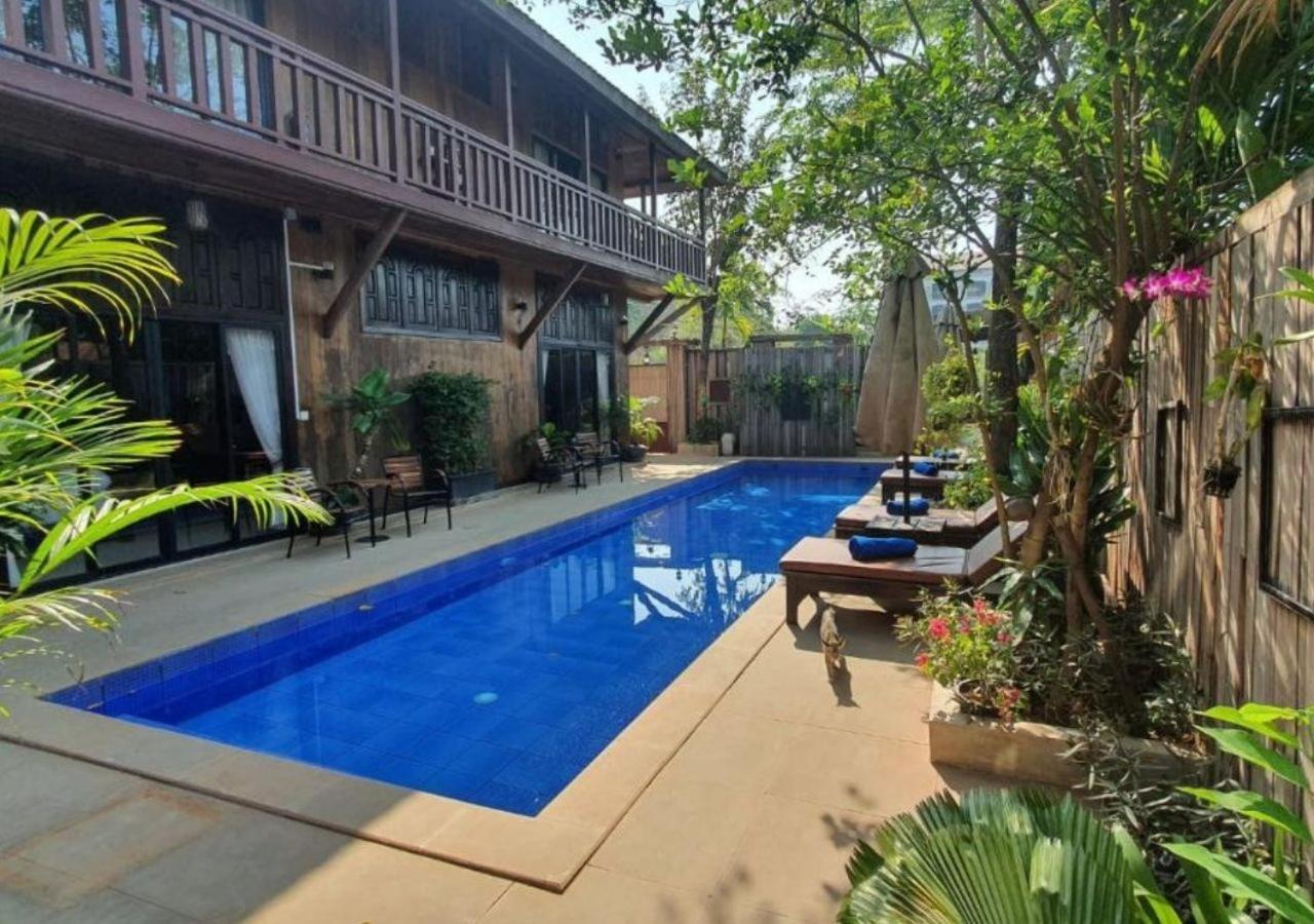 Three Little Birds Hotell Siem Reap Exteriör bild