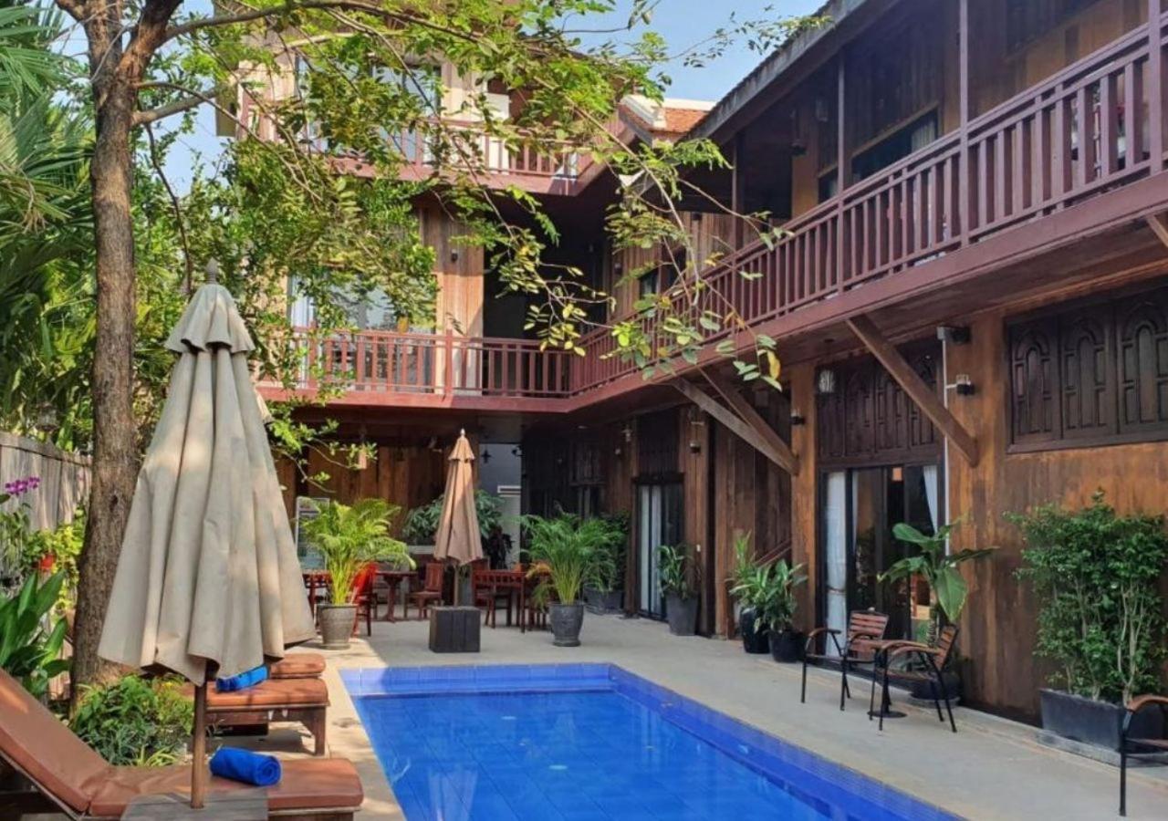 Three Little Birds Hotell Siem Reap Exteriör bild