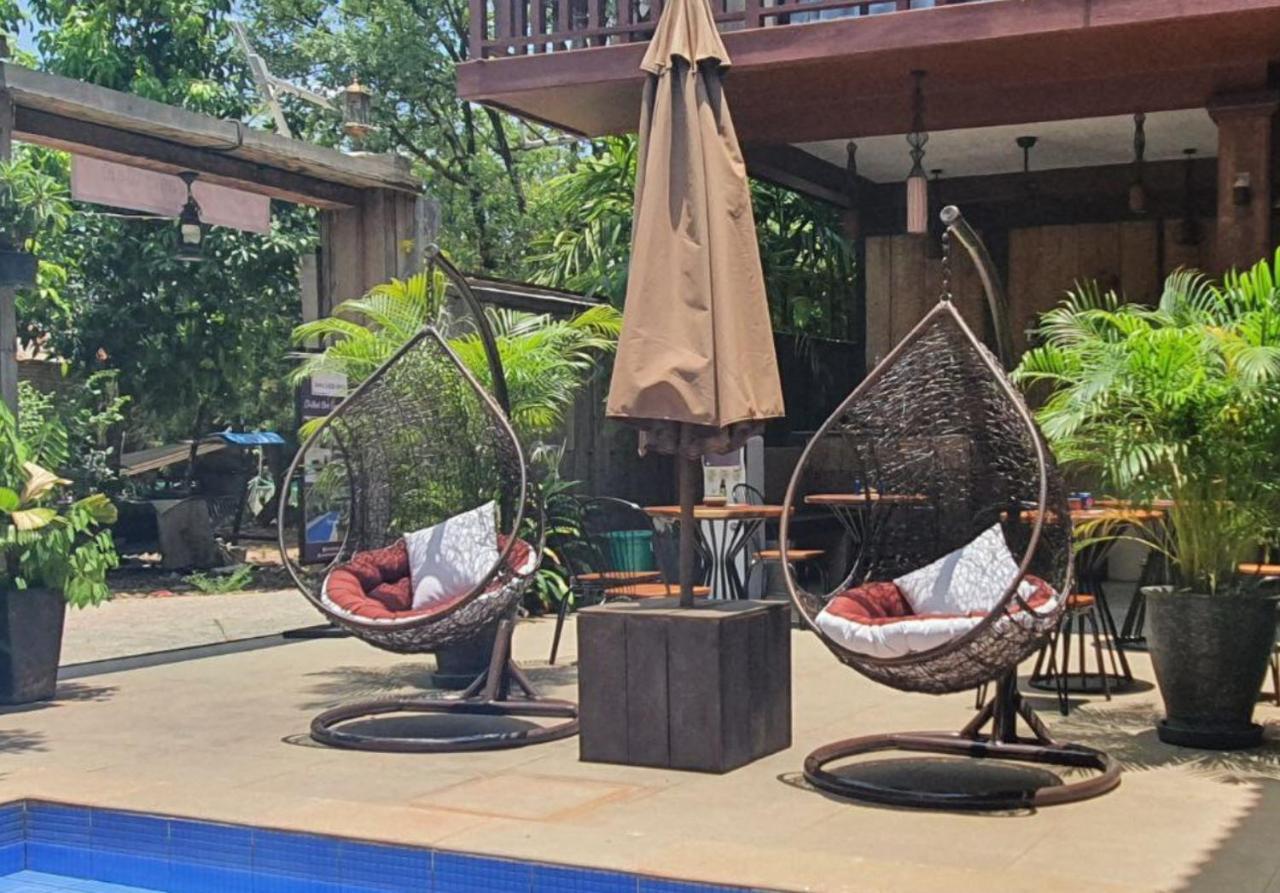 Three Little Birds Hotell Siem Reap Exteriör bild