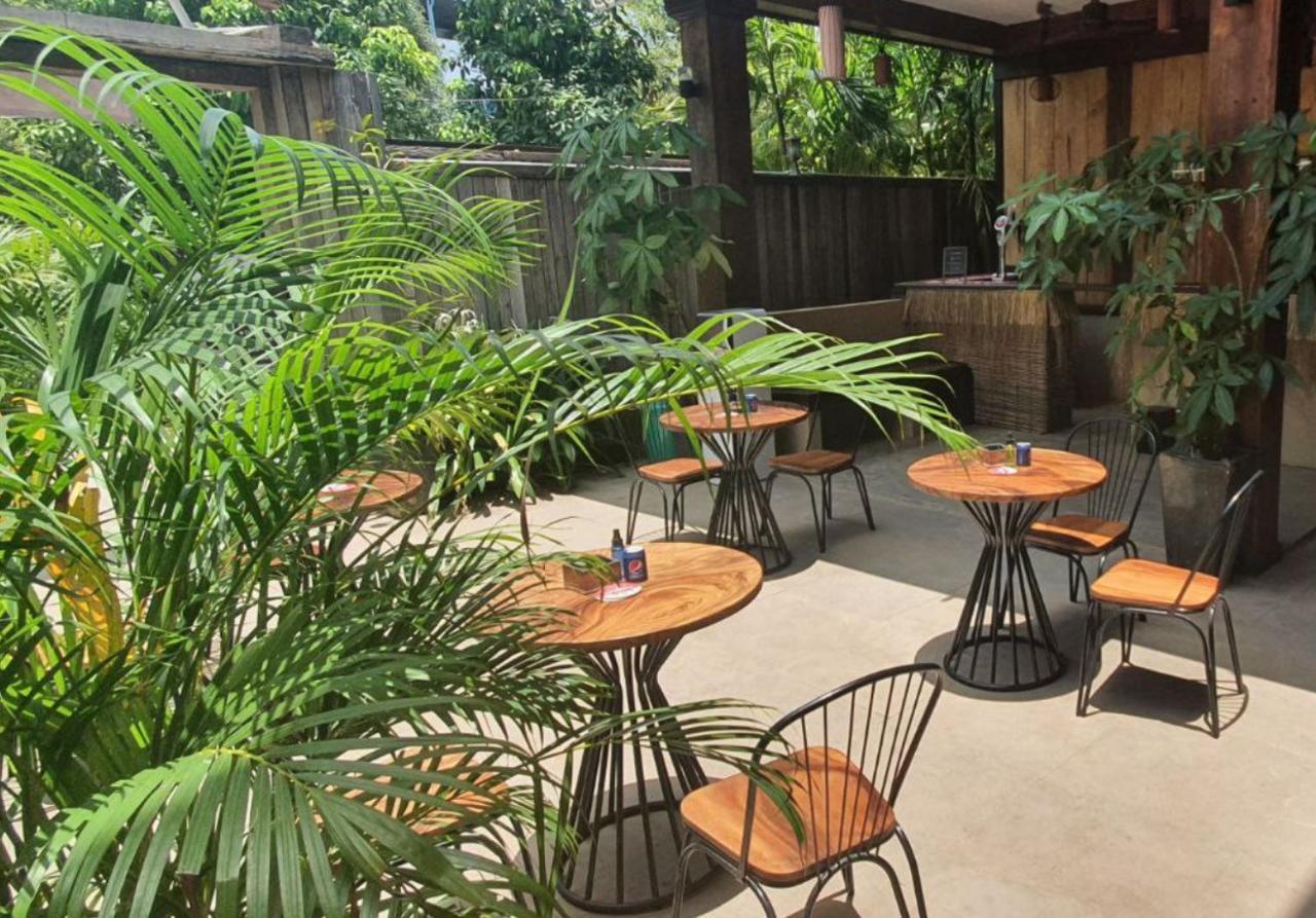 Three Little Birds Hotell Siem Reap Exteriör bild